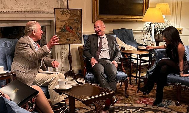 Billionaire Jeff Bezos discussed climate change with Prince Charles on the eve of Cop26 | Daily Mail Online